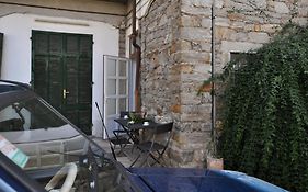 Valentin Home Lesa